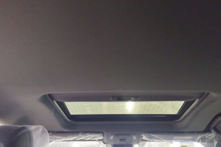 Used Toyota Granvia 2026 Model 2.5L Hybrid Comfort Edition Headliner
