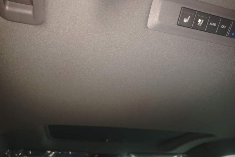 Used Toyota Granvia 2026 Model 2.5L Hybrid Prestige MAX Four-Wheel Drive Edition Headliner