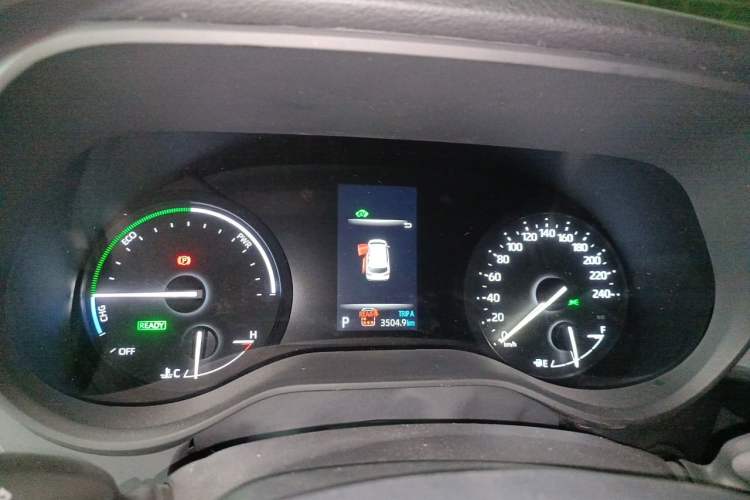 Used Toyota Granvia 2026 Model 2.5L Hybrid Comfort Edition Instrument Cluster