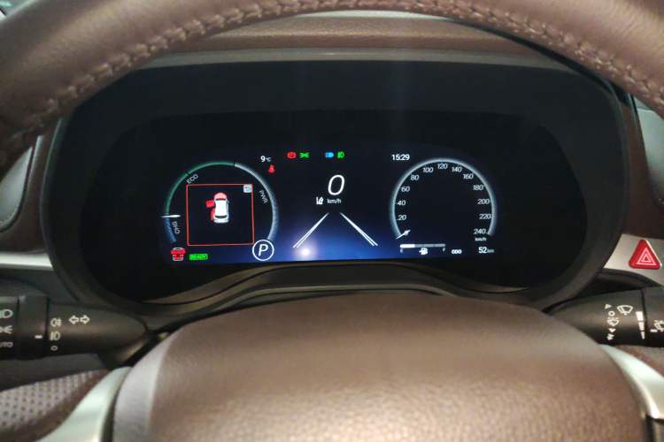 Used Toyota Granvia 2026 Model 2.5L Hybrid Prestige PLUS Four-Wheel Drive Edition Instrument Cluster