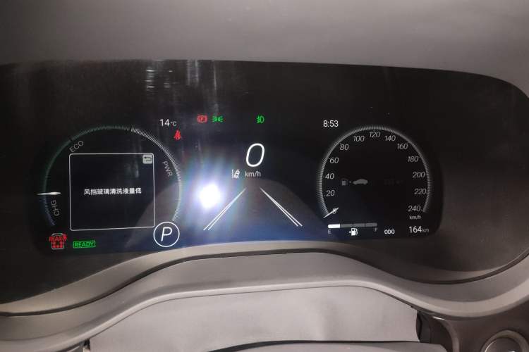 Used Toyota Granvia 2026 Model 2.5L Hybrid Prestige PLUS Four-Wheel Drive Edition Instrument Cluster