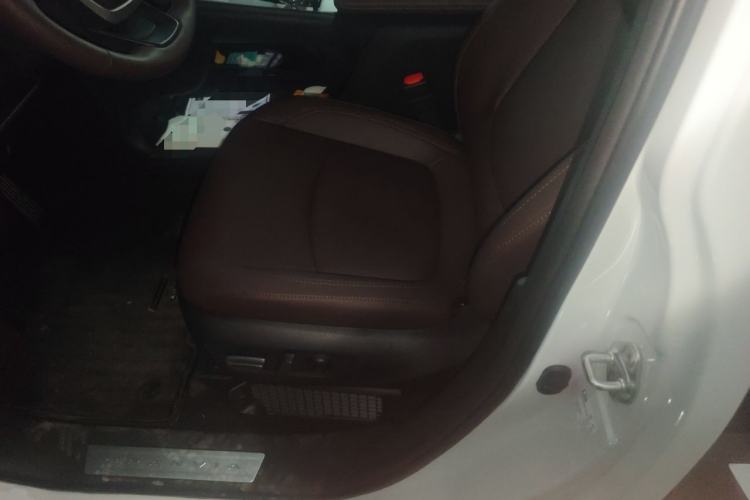 Used Toyota Granvia 2026 Model 2.5L Hybrid Prestige MAX Four-Wheel Drive Edition Left Front Seat