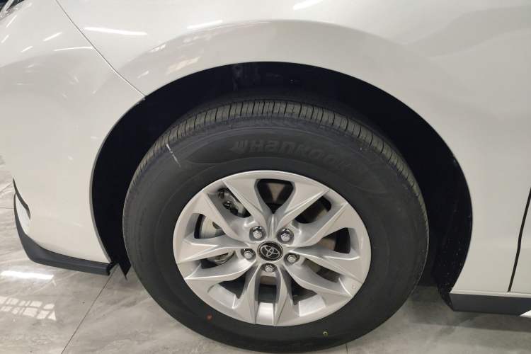 Used Toyota Granvia 2026 Model 2.5L Hybrid Comfort Edition Left Front Wheel Hub