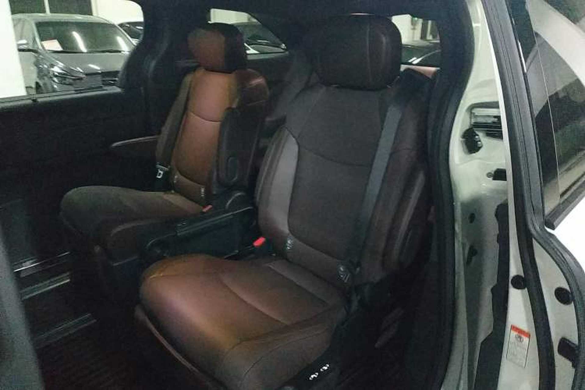 Used Toyota Granvia 2026 Model 2.5L Hybrid Prestige PLUS Four-Wheel Drive Edition Left Rear Seat