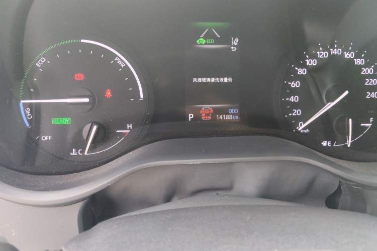 Used Toyota Granvia 2026 Model 2.5L Hybrid Comfort Edition Odometer Close Up