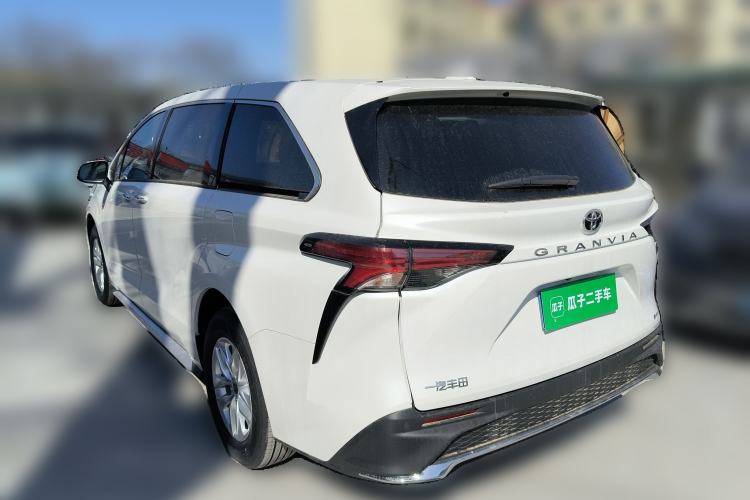 Used Toyota Granvia 2026 Model 2.5L Hybrid Comfort Edition Rear Left 45 Deg