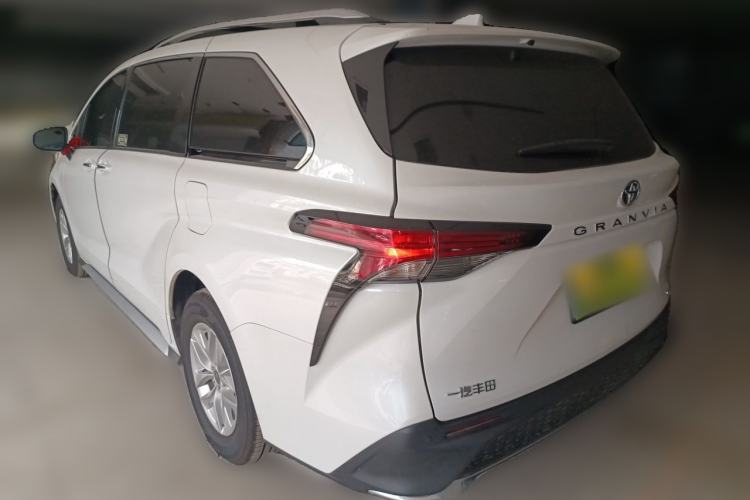 Used Toyota Granvia 2026 Model 2.5L Hybrid Comfort Edition Rear Left 45 Deg