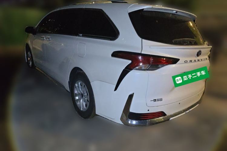 Used Toyota Granvia 2026 Model 2.5L Hybrid Comfort Edition Rear Left 45 Deg