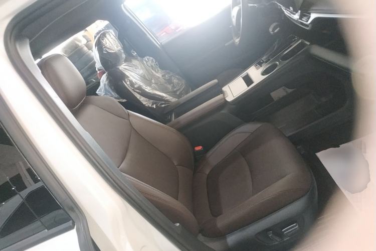Used Toyota Granvia 2026 Model 2.5L Hybrid Prestige PLUS Four-Wheel Drive Edition Right Front Seat