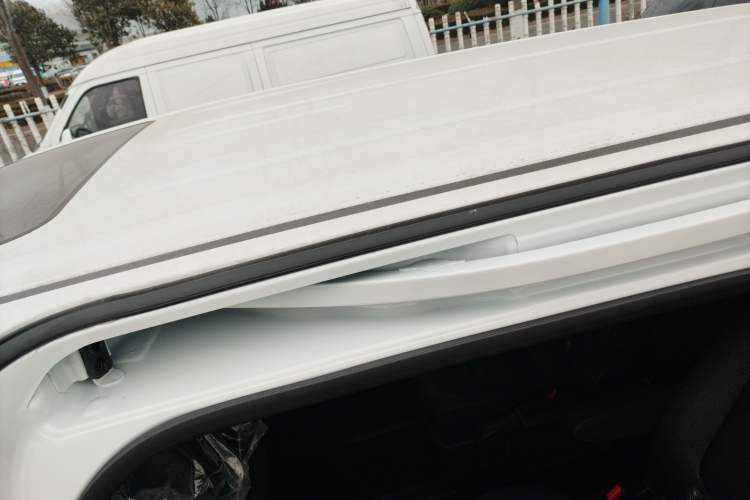 Used Toyota Granvia 2026 Model 2.5L Hybrid Comfort Edition Roof