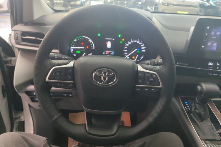 Used Toyota Granvia 2026 Model 2.5L Hybrid Comfort Edition Steering Wheel