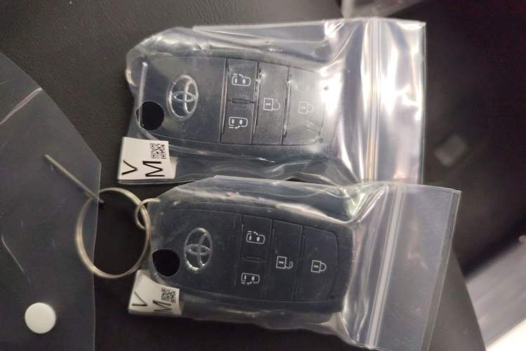 Used Toyota Granvia 2026 Model 2.5L Hybrid Comfort Edition Vehicle Key