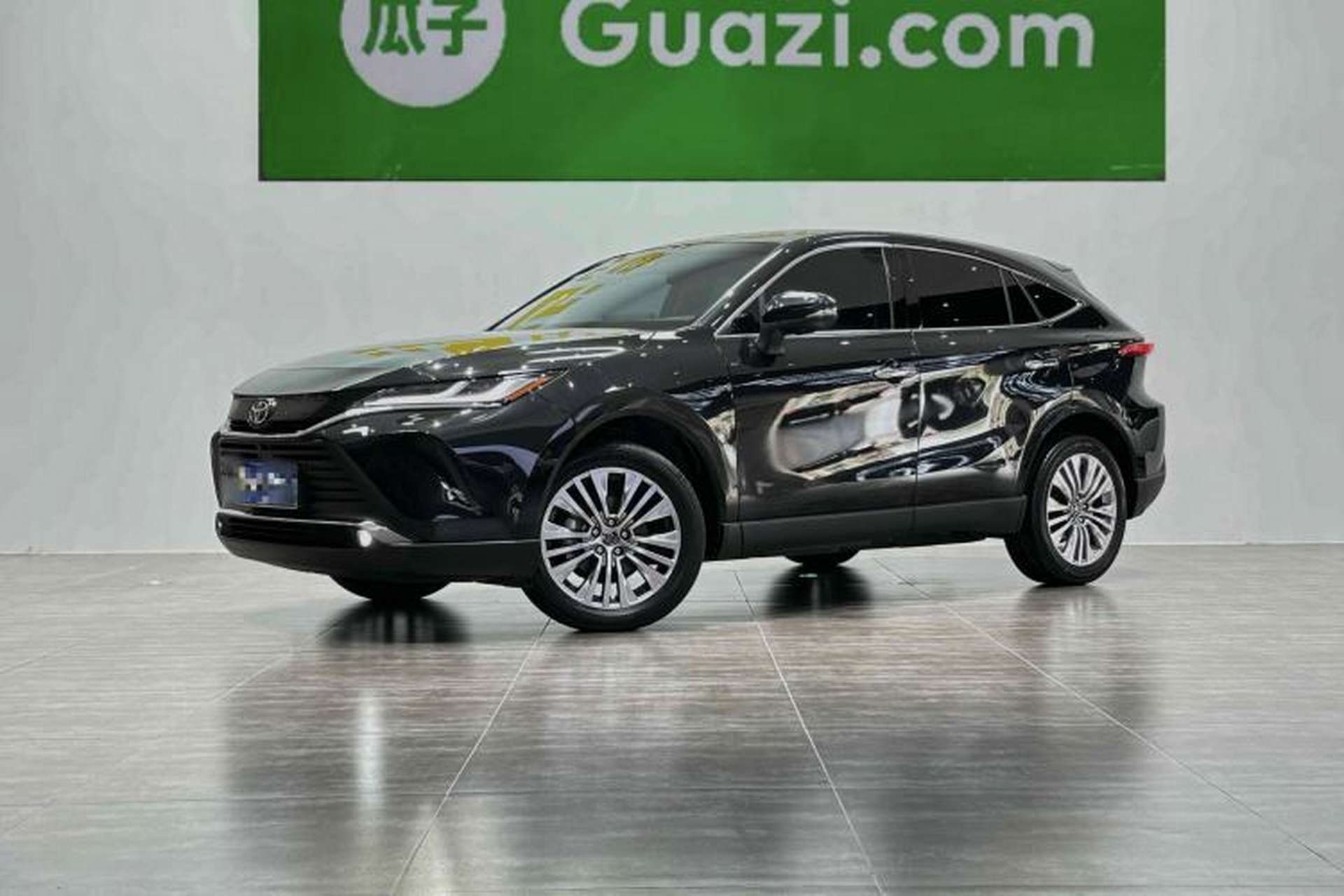 Used Toyota Harrier 2023 2.0L CVT Two-Wheel Drive Deluxe Edition Front Left 45 Deg
