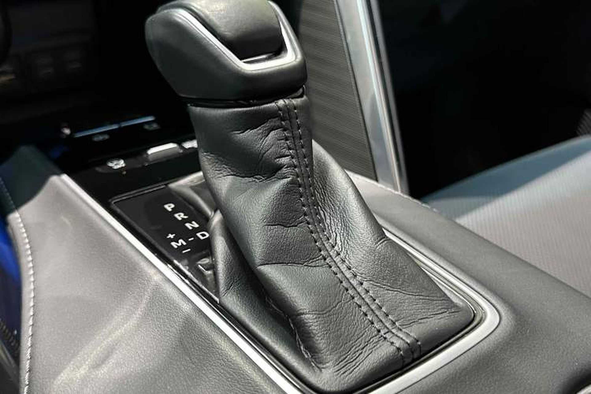 Used Toyota Harrier 2023 2.0L CVT Two-Wheel Drive Deluxe Edition Interior 7