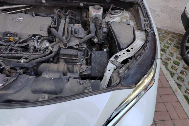Used Toyota Harrier 2022 Dual-Engine 2.5L CVT Two-Wheel Drive Luxury Edition Engine Bay Left