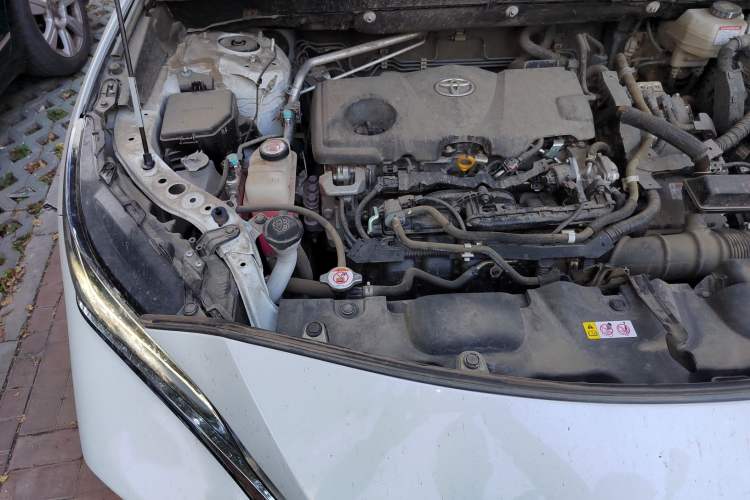 Used Toyota Harrier 2022 Dual-Engine 2.5L CVT Two-Wheel Drive Luxury Edition Engine Bay Right