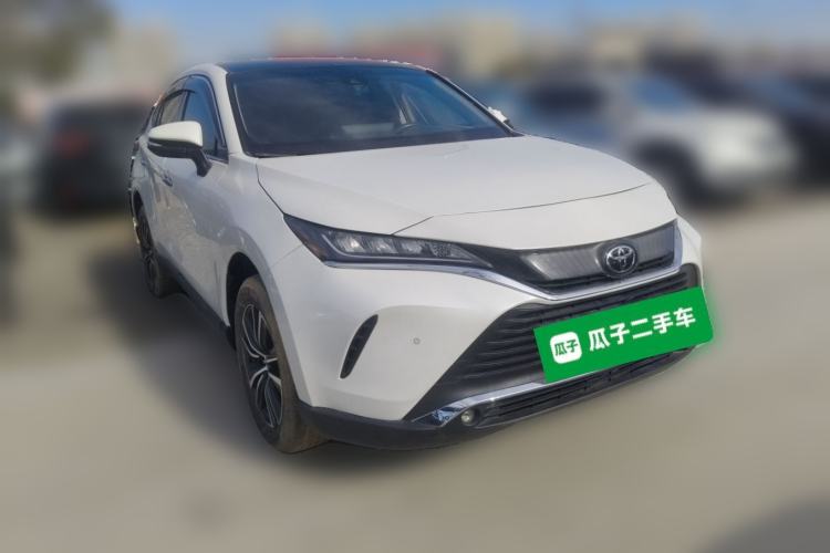 Used Toyota Harrier 2022 2.0L CVT Two-Wheel Drive Luxury Edition Front Right 45 Deg