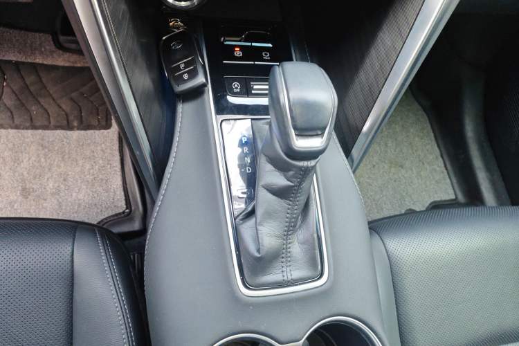Used Toyota Harrier 2023 2.0L CVT Two-Wheel Drive Deluxe Edition Gear Lever