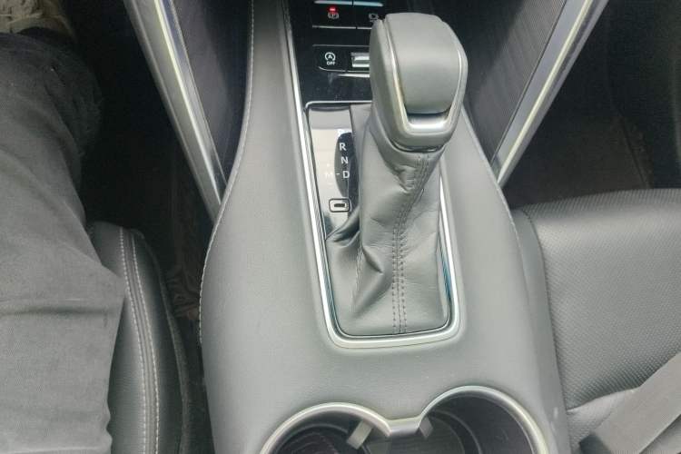 Used Toyota Harrier 2022 2.0L CVT Two-Wheel Drive Luxury Edition Gear Lever