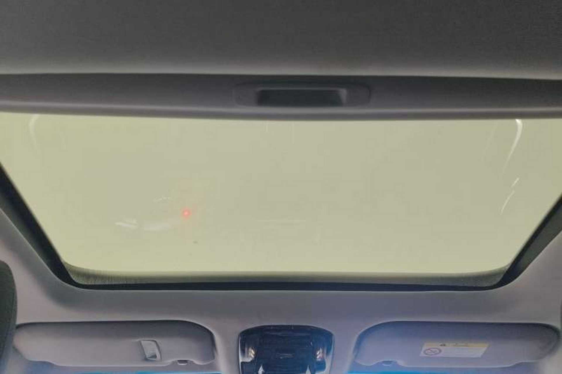 Used Toyota Harrier 2022 2.0L CVT Two-Wheel Drive Luxury Edition Headliner