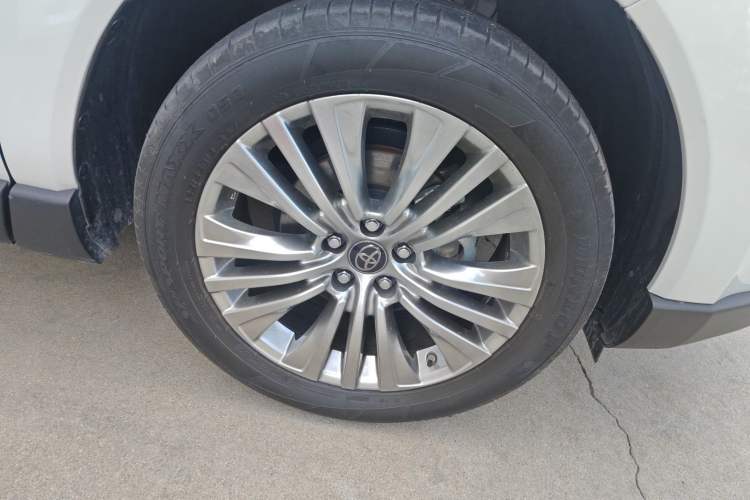 Used Toyota Harrier 2023 2.0L CVT Two-Wheel Drive Deluxe Edition Right Front Wheel Hub