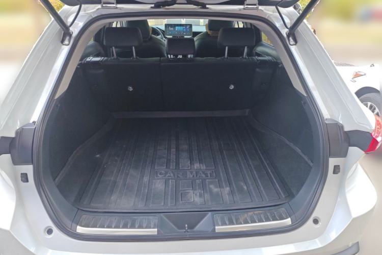 Used Toyota Harrier 2023 2.0L CVT Two-Wheel Drive Deluxe Edition Trunk