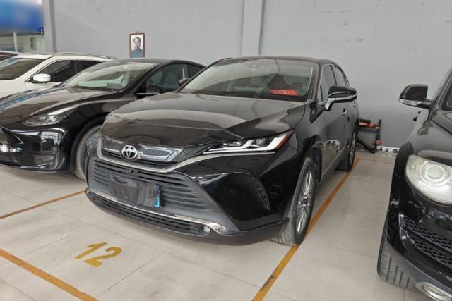 Used Toyota Harrier 2022 2.0L CVT Two-Wheel Drive Deluxe Edition