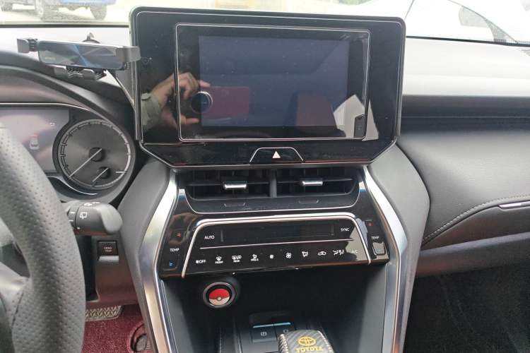 Used Toyota Harrier 2022 2.0L CVT Two-Wheel Drive Entry Version Audio And AC Panel