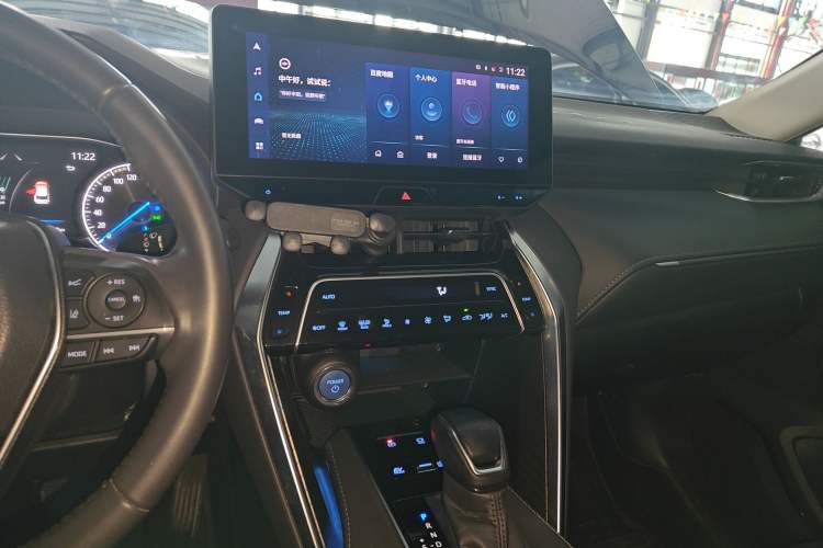 Used Toyota Harrier 2022 Dual-Engine 2.5L CVT Four-Wheel Drive Luxury Edition Audio And AC Panel