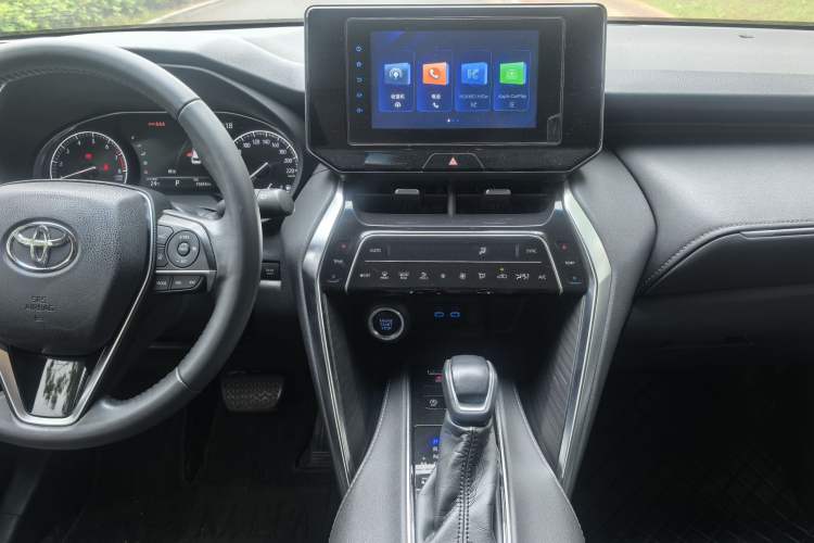 Used Toyota Harrier 2022 2.0L CVT Two-Wheel Drive Luxury Edition Audio And AC Panel