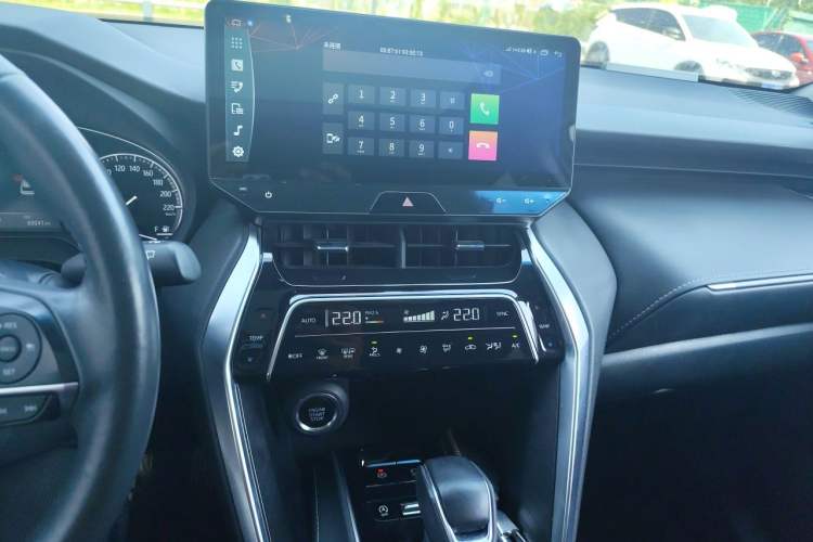 Used Toyota Harrier 2022 2.0L CVT Two-Wheel Drive Luxury Edition Audio And AC Panel