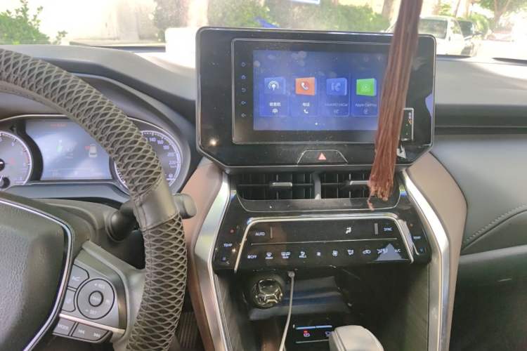 Used Toyota Harrier 2022 2.0L CVT Two-Wheel Drive Luxury Edition Audio And AC Panel