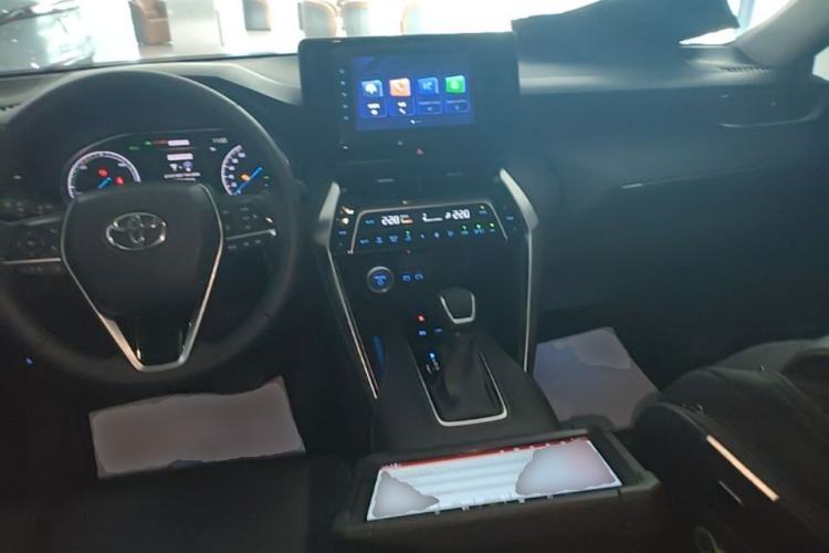 Used Toyota Harrier 2022 Dual-Engine 2.5L CVT Two-Wheel Drive Luxury Edition Center Console