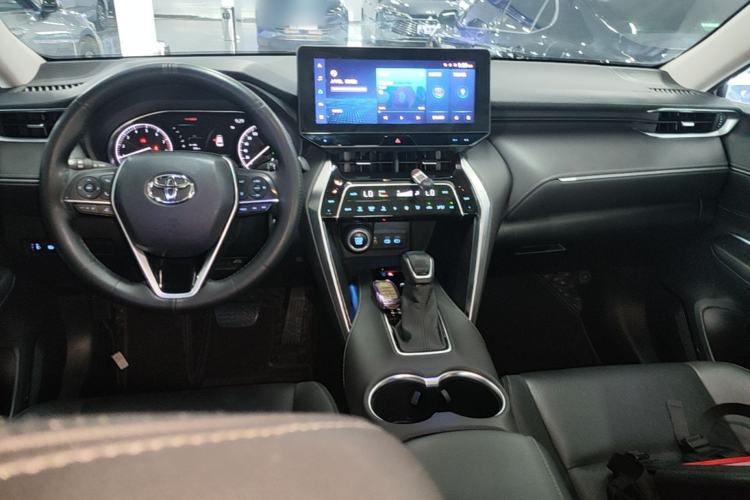 Used Toyota Harrier 2022 2.0L CVT Two-Wheel Drive Deluxe Edition Center Console