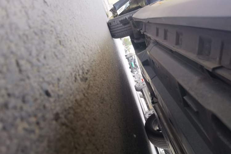Used Toyota Harrier 2022 2.0L CVT Two-Wheel Drive Deluxe Edition Chassis Front Right