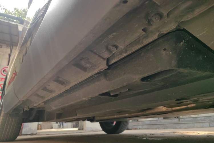 Used Toyota Harrier 2022 2.0L CVT Two-Wheel Drive Deluxe Edition Chassis Front Right