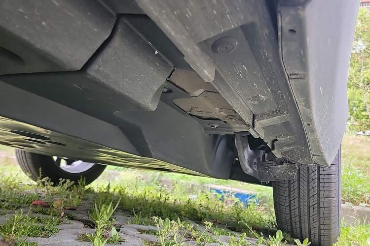 Used Toyota Harrier 2022 2.0L CVT Two-Wheel Drive Luxury Edition Chassis Rear Left
