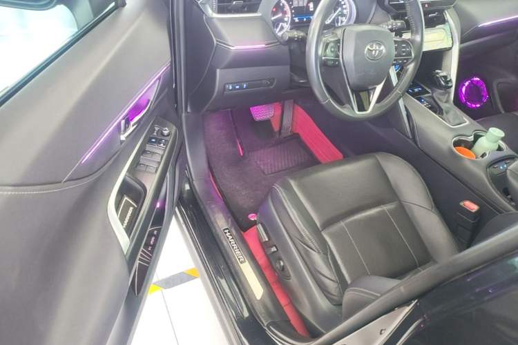 Used Toyota Harrier 2022 2.0L CVT Two-Wheel Drive Deluxe Edition Driver Seat