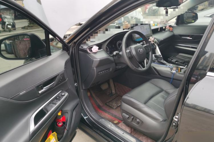 Used Toyota Harrier 2022 2.0L CVT Two-Wheel Drive Deluxe Edition Driver Seat