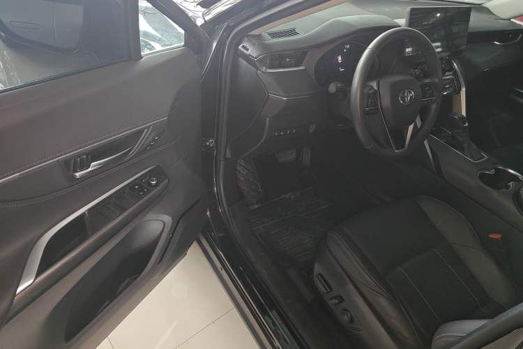 Used Toyota Harrier 2022 Dual-Engine 2.5L CVT Four-Wheel Drive Luxury Edition Driver Seat