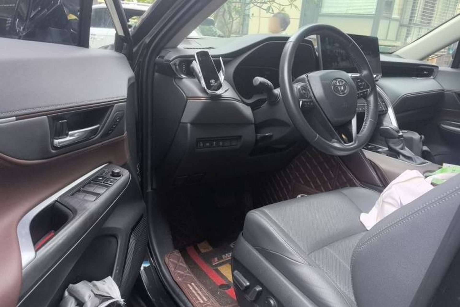 Used Toyota Harrier 2022 2.0L CVT Two-Wheel Drive Deluxe Edition Driver Seat