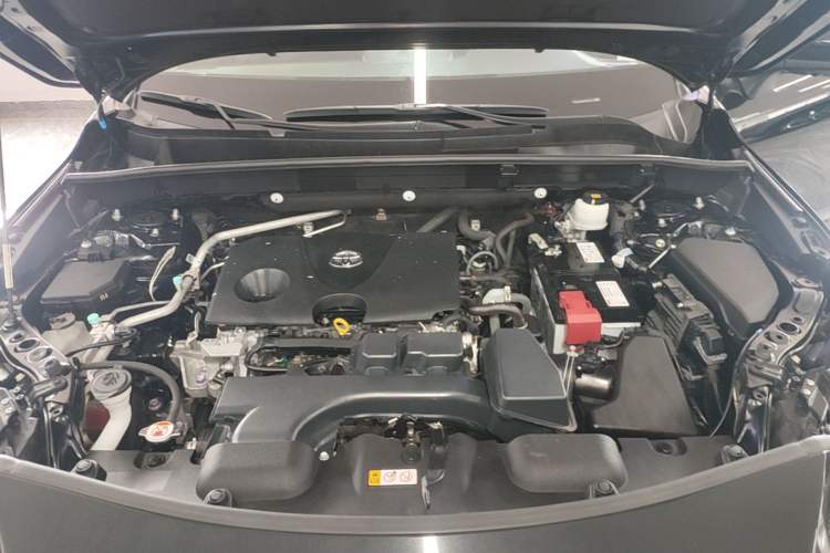 Used Toyota Harrier 2022 2.0L CVT Two-Wheel Drive Deluxe Edition Engine Bay