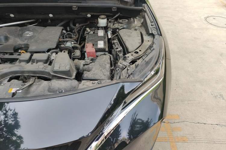Used Toyota Harrier 2022 2.0L CVT Two-Wheel Drive Entry Version Engine Bay Left