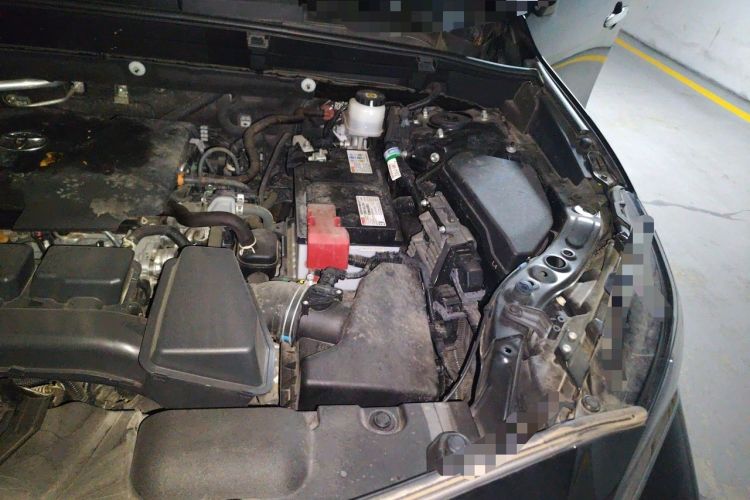 Used Toyota Harrier 2022 2.0L CVT Two-Wheel Drive Deluxe Edition Engine Bay Left