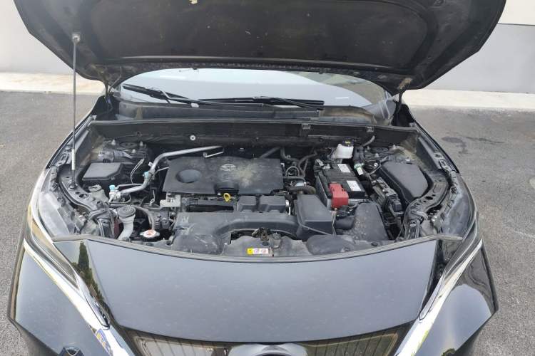 Used Toyota Harrier 2022 2.0L CVT Two-Wheel Drive Luxury Edition Engine Bay