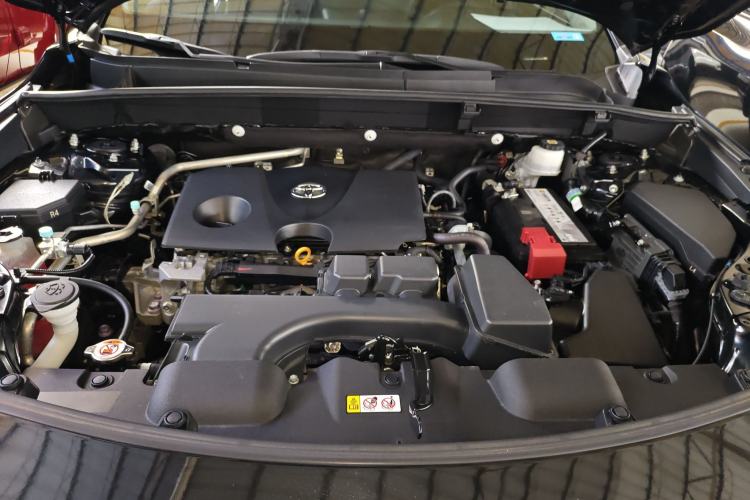 Used Toyota Harrier 2022 2.0L CVT Two-Wheel Drive Deluxe Edition Engine Bay