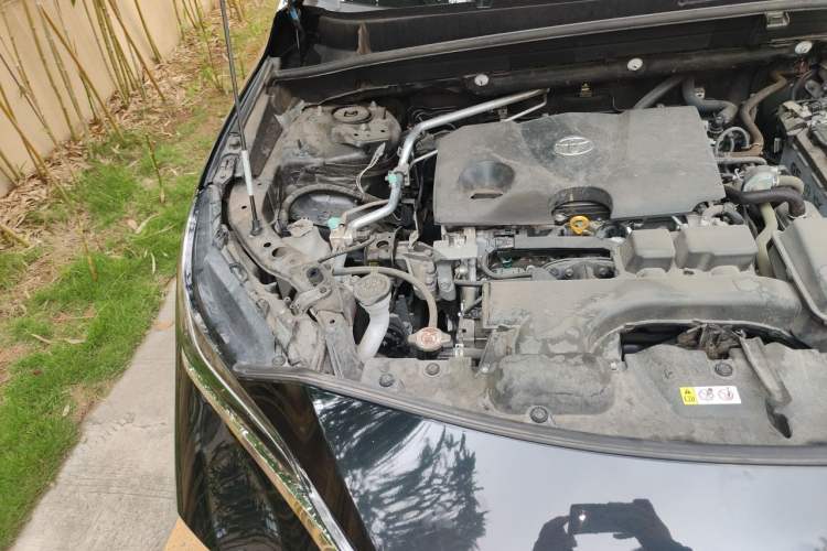 Used Toyota Harrier 2022 2.0L CVT Two-Wheel Drive Entry Version Engine Bay Right
