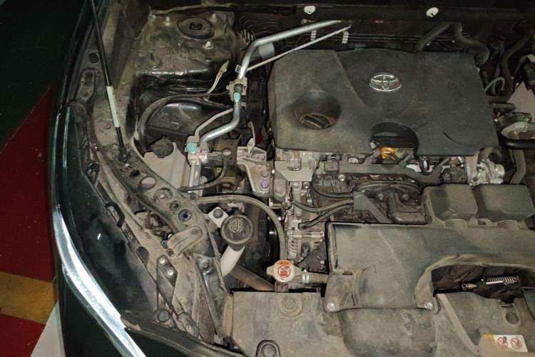 Used Toyota Harrier 2022 2.0L CVT Two-Wheel Drive Deluxe Edition Engine Bay Right