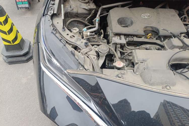Used Toyota Harrier 2022 2.0L CVT Two-Wheel Drive Entry Version Engine Bay Right