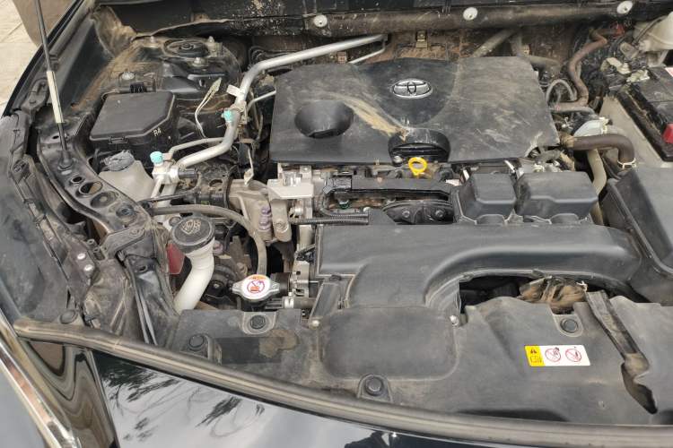 Used Toyota Harrier 2022 2.0L CVT Two-Wheel Drive Luxury Edition Engine Bay Right